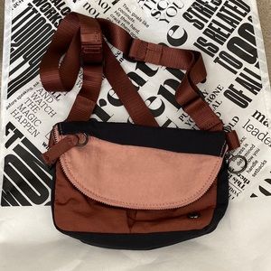 Lululemon all night festival bag